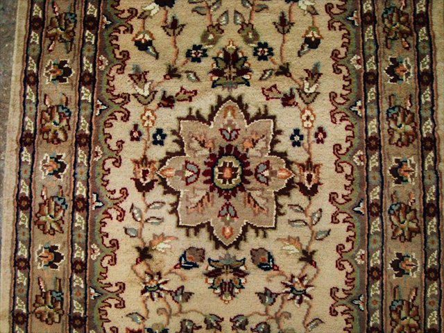 BEIGE FLOWRAL LOV RUG MAHAL RUNNER HANDKNOTTED 10.6X2.6  